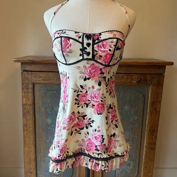 Betsey Johnson Gypsy Rose Halter Top - Picture 1 of 10